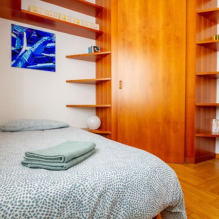 Attico Con Terrazzo Navigli Bocconi - Navigliapartments Milão Exterior foto