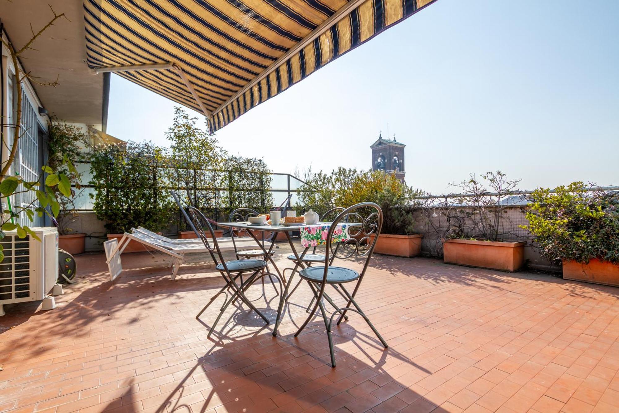 Attico Con Terrazzo Navigli Bocconi - Navigliapartments Milão Exterior foto